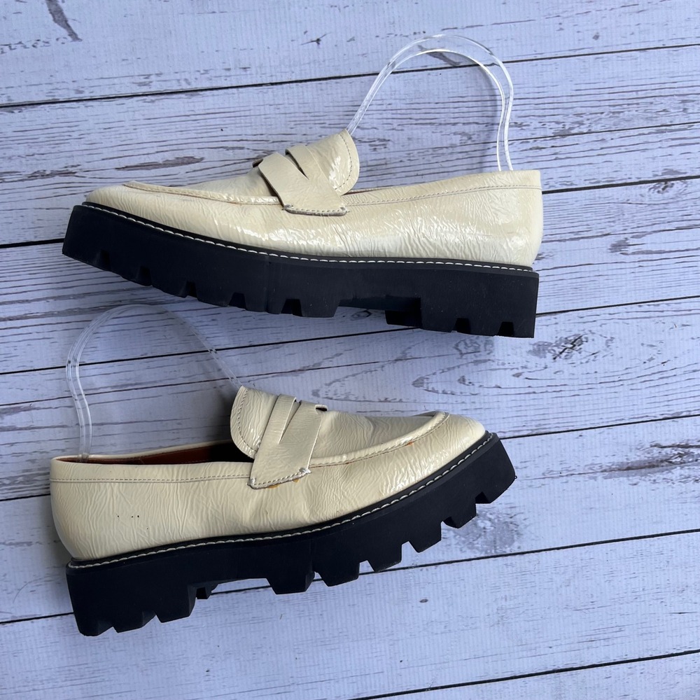 Franco Sarto Cream Patent Chunky Lug‎ Sole Penny Loafers Womens 7 Preppy Grunge